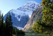 皇马与巴萨的国家德比为何能成为足坛最具影响力的对决？